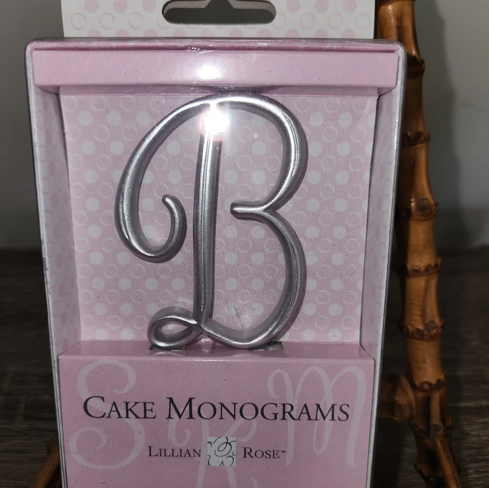 Lillian and Rose Silver Wedding Cake Monogram Cake Topper Letter B. New